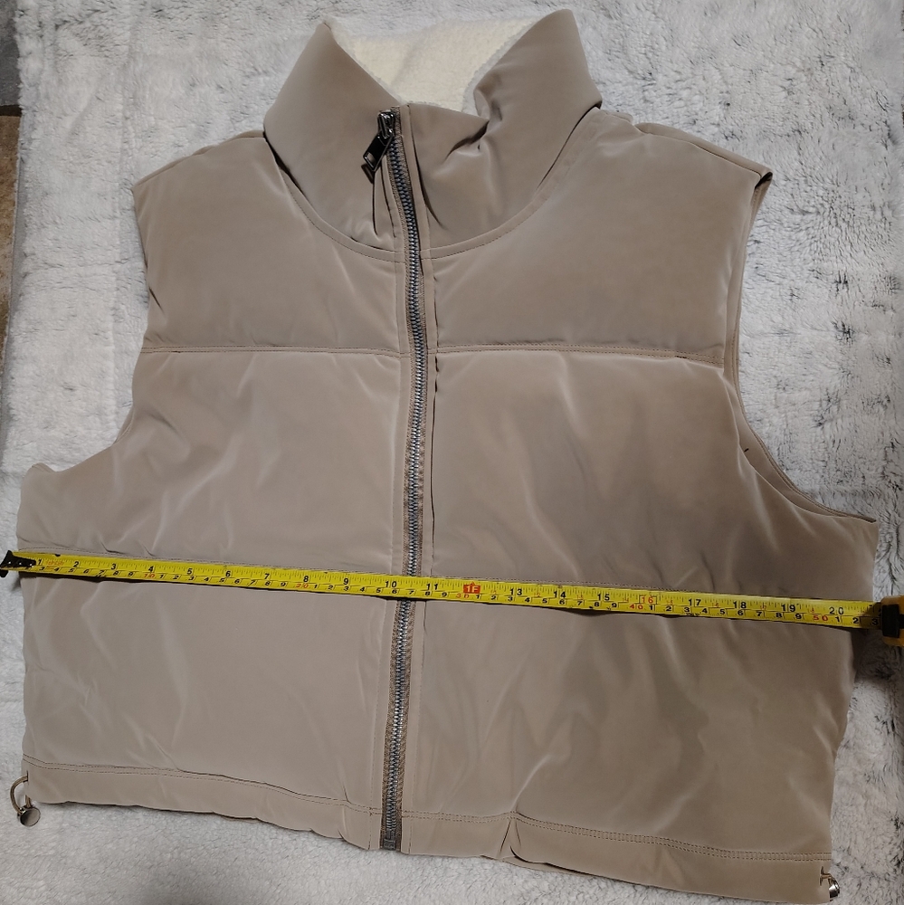 NWT Spanx Puffer Vest "Driftwood"/Ivory Women's Medium CURRENT STYLE - NEW!!! - Picture 8 of 9